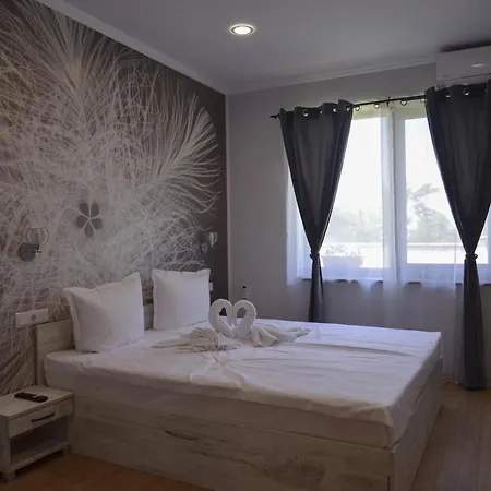 Erida - до русе 게스트하우스 Trastenik